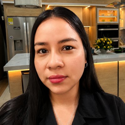Yisela Leyton, asesora de espacios