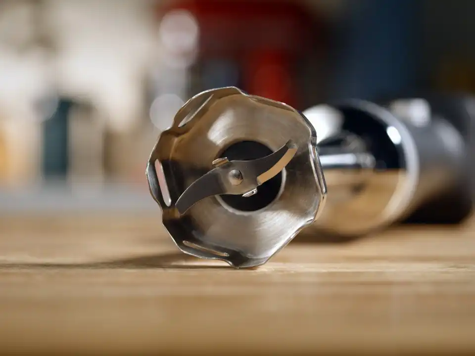 Hand_blender-benefits-stainless-steel-blade-is-a-star_B